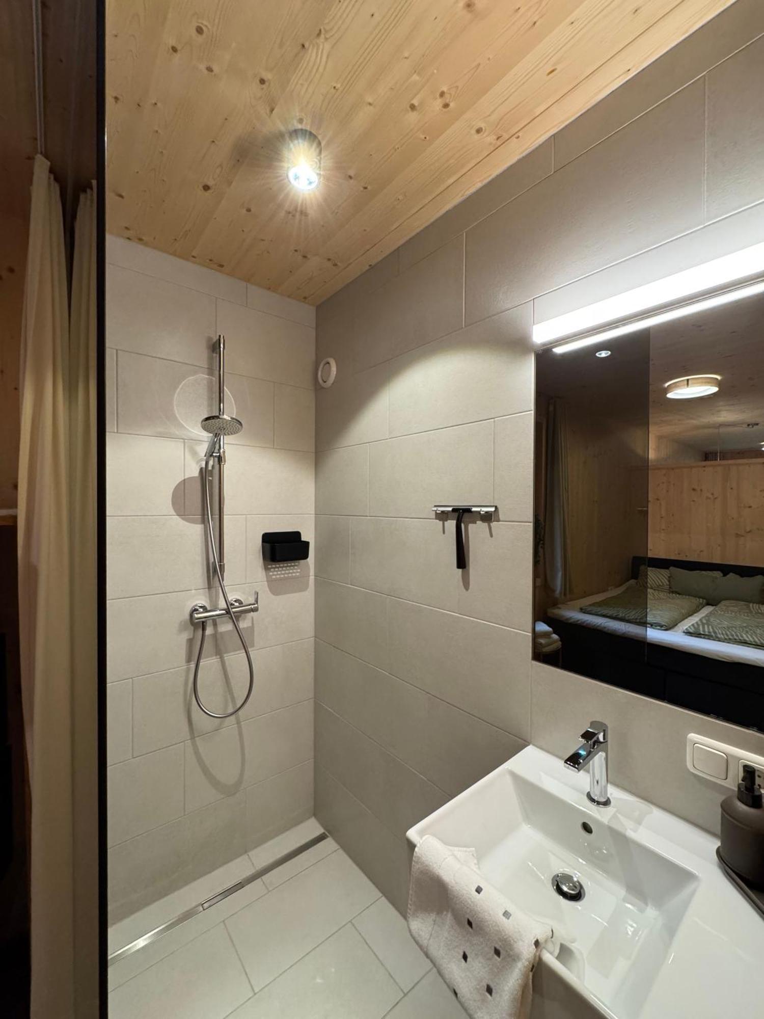 Apartment Kanisfluh メラウ エクステリア 写真